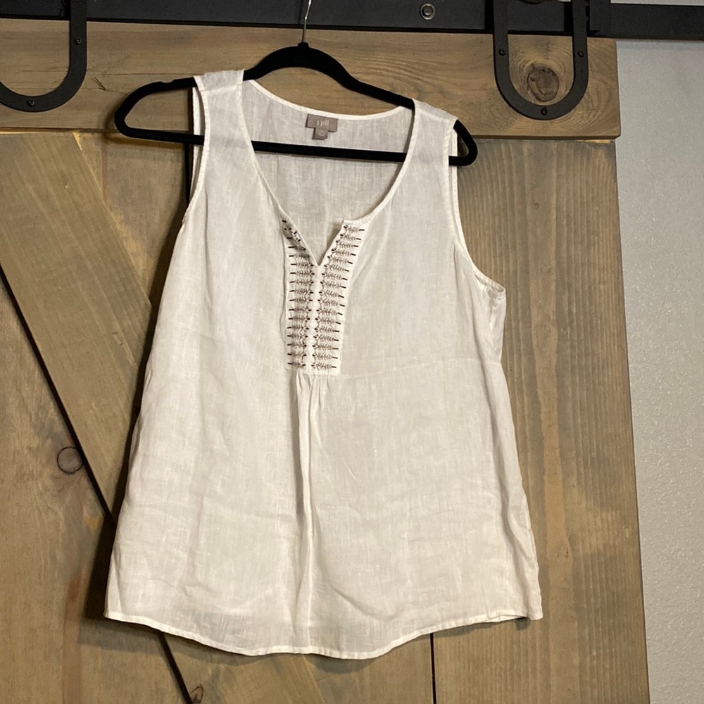 COPY - Beautiful white linen blouse with beaded accents